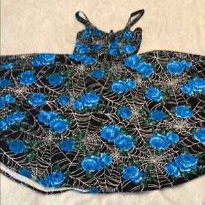 Vixen Blue Roses Spider Swing Small